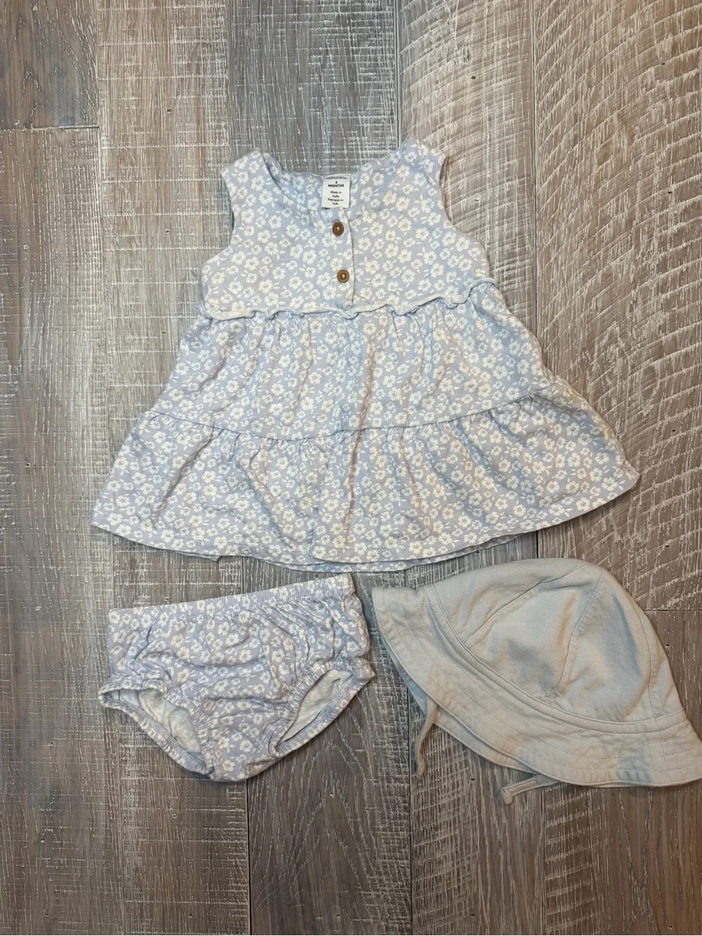 Nordstrom Baby Light Blue Floral Dress, Bloomers & Hat Set